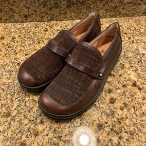 Footprints by Birkenstock Brown Leather Suede Loafers 37 US 6.5 EUC